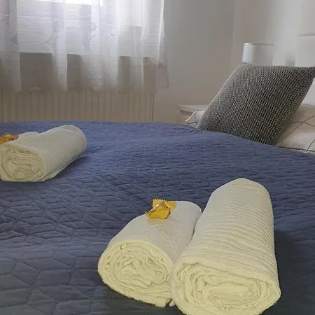 Radio Hotell 2*