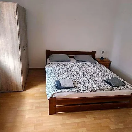 Radio Hotel